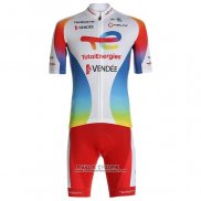 2021 Maillot Cyclisme Direct Energie Blanc Rouge Jaune Bleu Manches Courtes et Cuissard